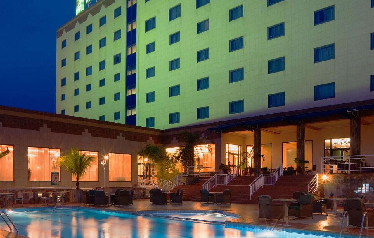 Palms By Eagles Airport City, Formerly Holiday Inn Accra Exterior photo