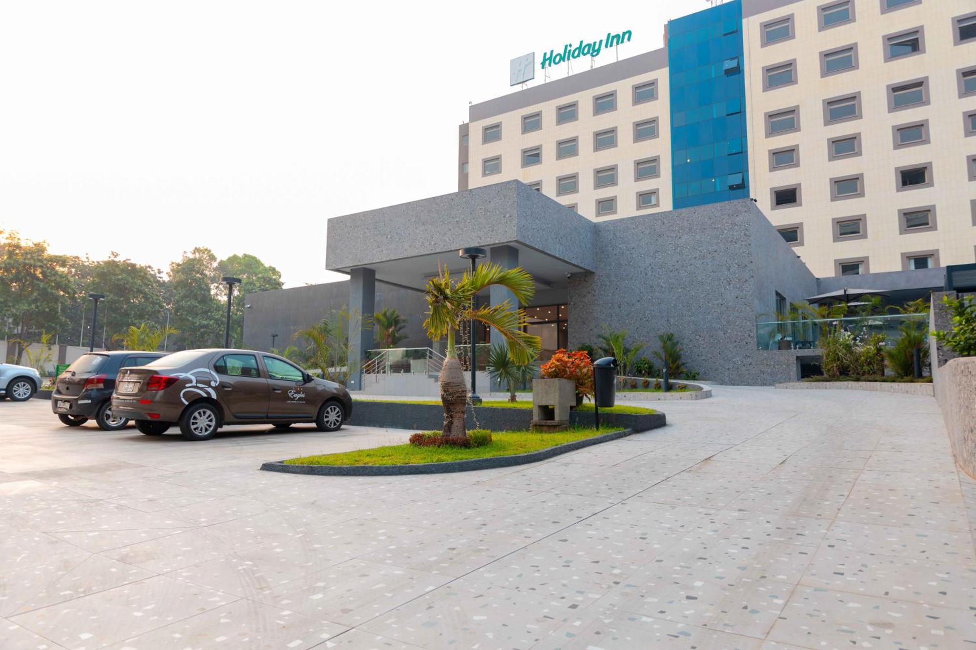 Palms By Eagles Airport City, Formerly Holiday Inn Accra Exterior photo