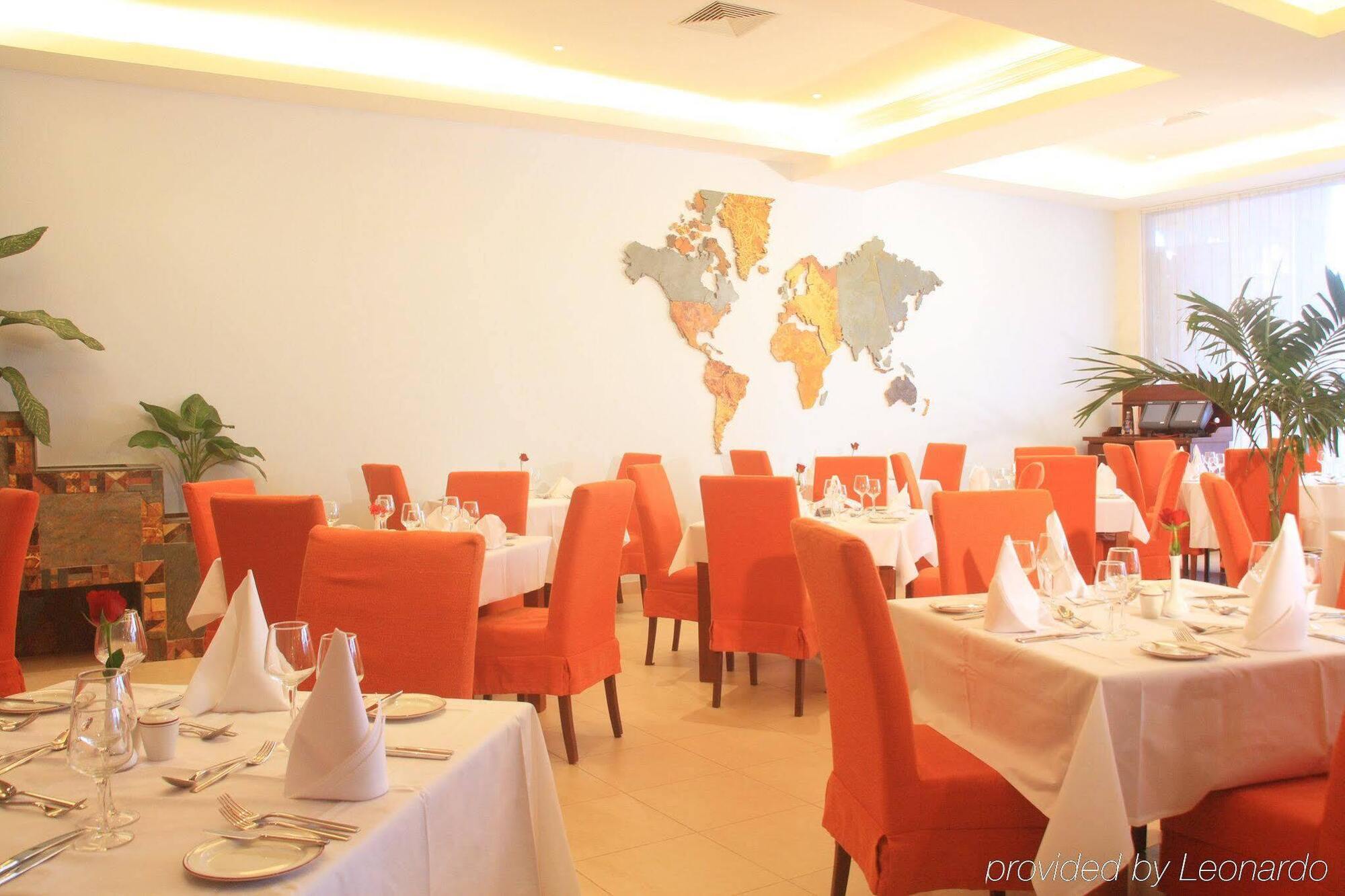 Palms By Eagles Airport City, Formerly Holiday Inn Accra Exterior photo